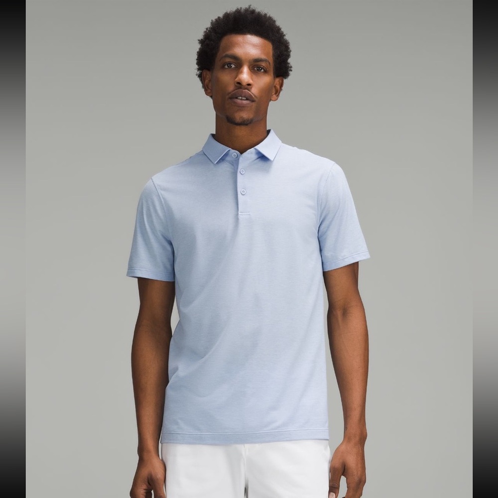 Men’s Lululemon Light Blue Evolution Short Sleeve Polo Shirt - M